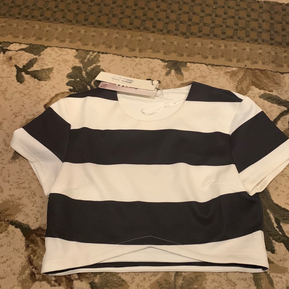 NWT State of Being Crop Top